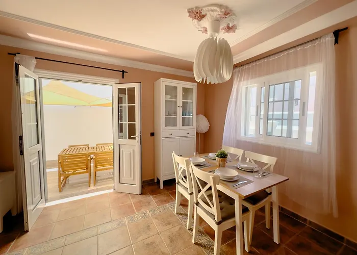 Feriehus Cristina - *